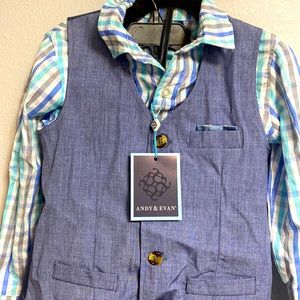 BRAND NEW! Fancy 3-piece suit with vest, pants & button down & pocket square!💙